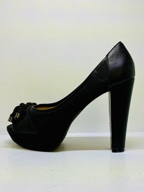 Gianni Bini Black Peep-Toe Platform Pumps